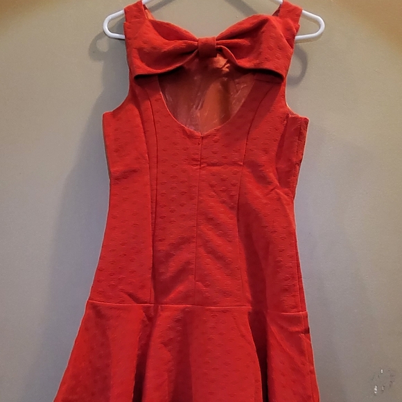 Scarlet Bow Dress - Picture 5 of 7